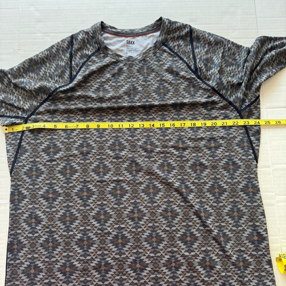 Saxx Fitted Base Layer Top - Picture 11 of 13